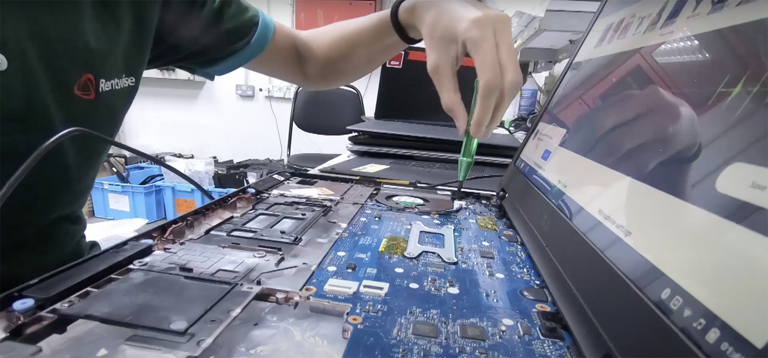 IT plays a central role in any organization and it’s only logical that a carbon reduction strategy begins with using remanufactured computers