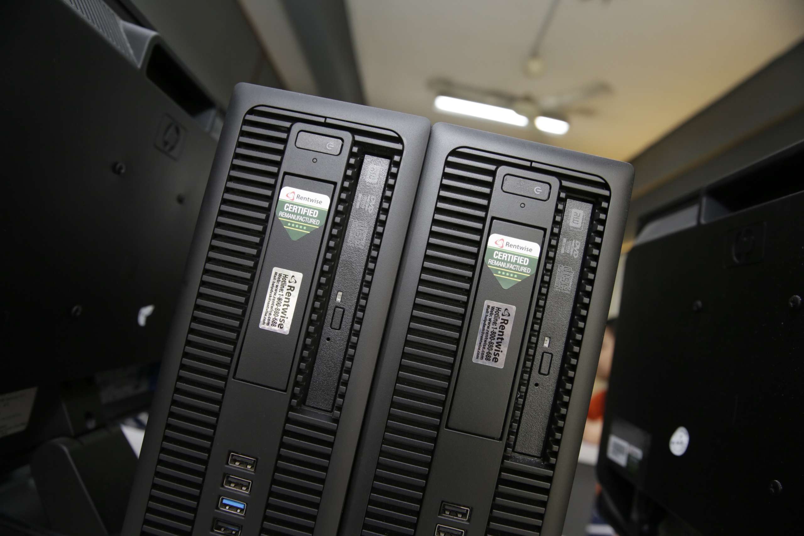 remanufactured-computers-donation-to-malaysian-school-2